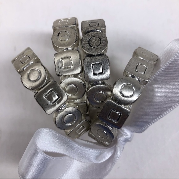 Napkin Rings 4 Silver-tone Circle Square New - Picture 2 of 2